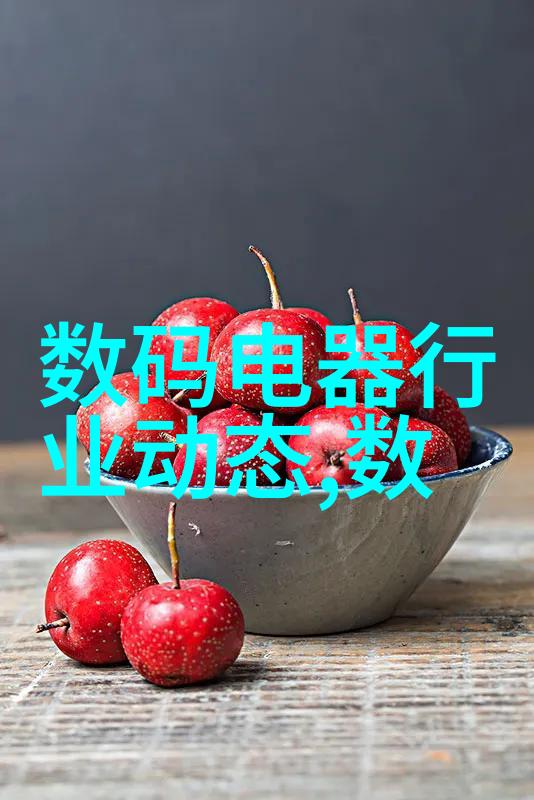 夜幕下的不锈钢桌子背后的秘密与埋藏的故事